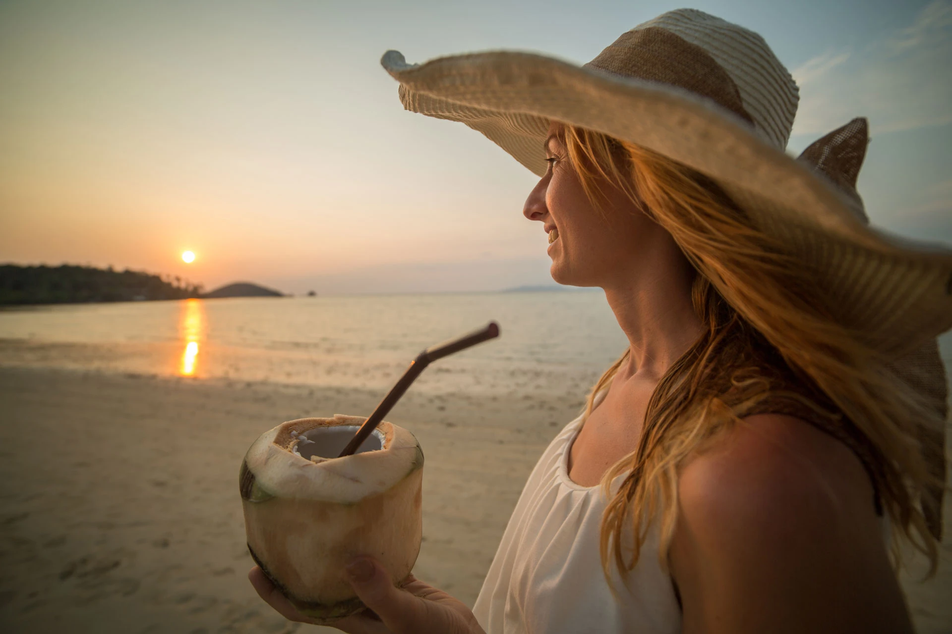 Coconut Woman DOMA Hotels